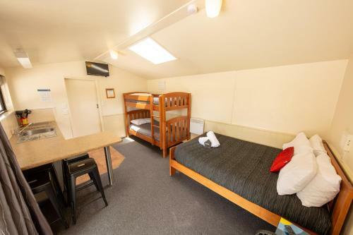 Shotover Top 10 Holiday Park