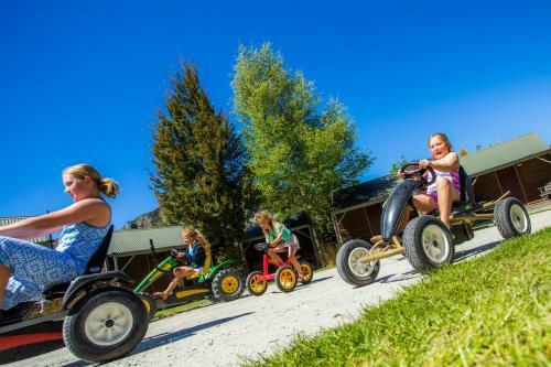 Shotover Top 10 Holiday Park