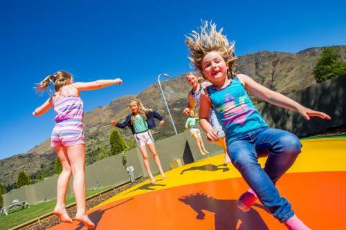 Shotover Top 10 Holiday Park