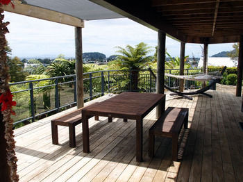 Whangamata Vistas B&B