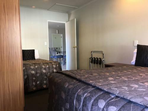 Aldan Lodge Motel