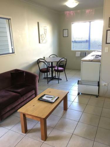 Aldan Lodge Motel
