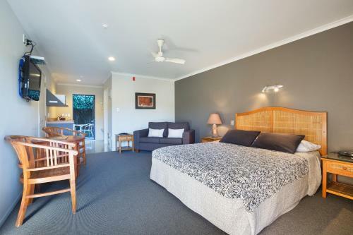 Beach House Motel