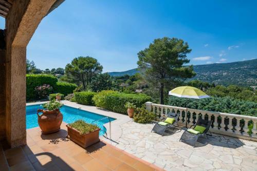 Peymeinade Villa Sleeps 8 Pool Air Con Wifi
