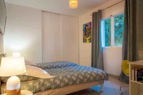 Pezenas Villa Sleeps 9 With Pool Air Con And Wifi