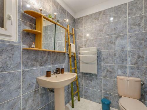 Majestic Holiday Home In Pinet With Private Pool
