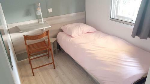 Property With 3 Bedrooms In Pont Aven