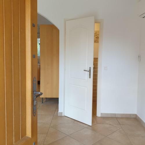Belle Villa Familiale 10 Pers Climatis�e Piscine