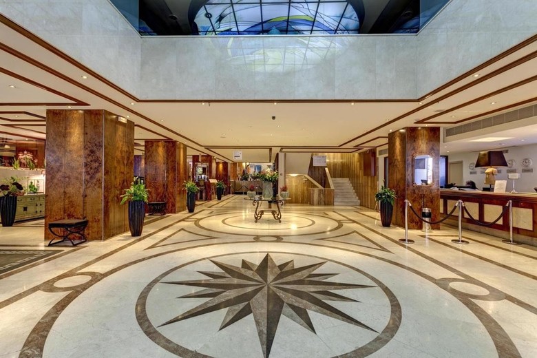 Hotel President