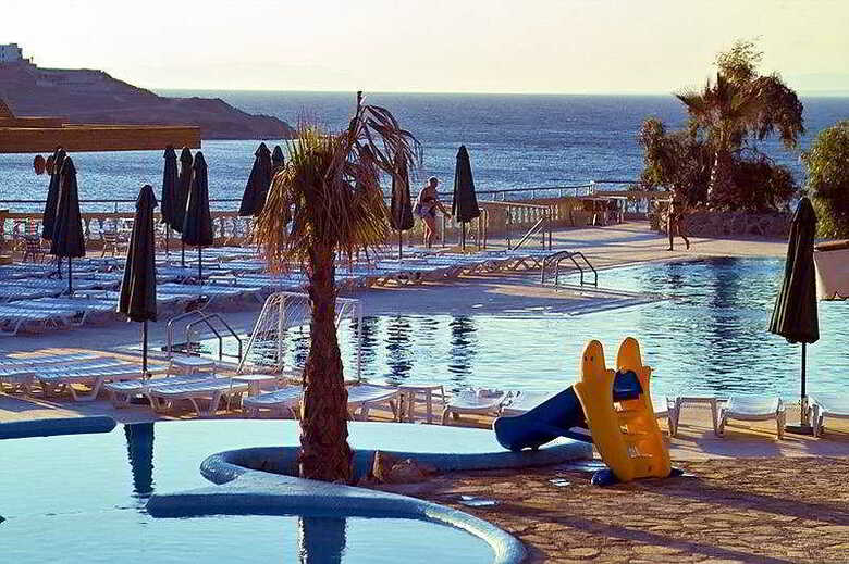 Hotel Green Beach Resort