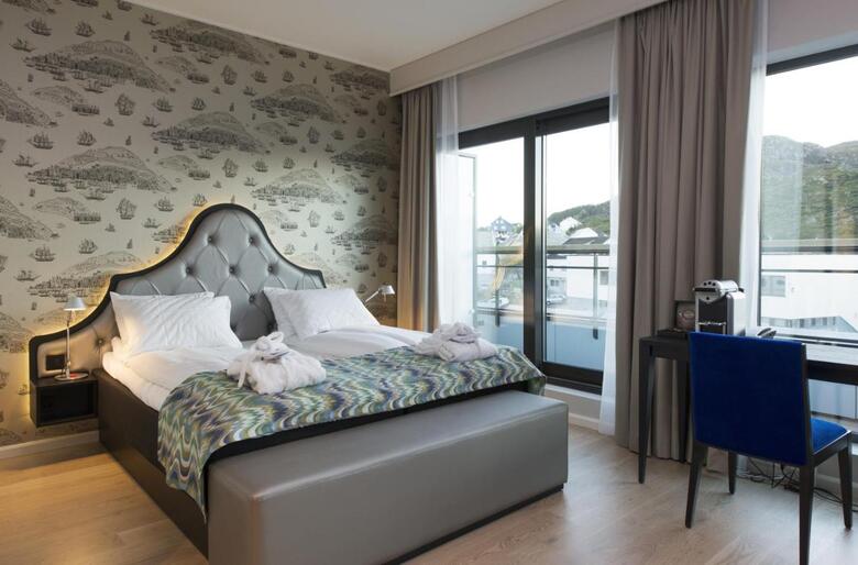 Thon Hotel Fosnav�g
