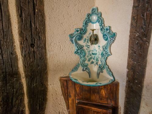 Cozy Holiday Home In Puy-l'ev�que With Terrace