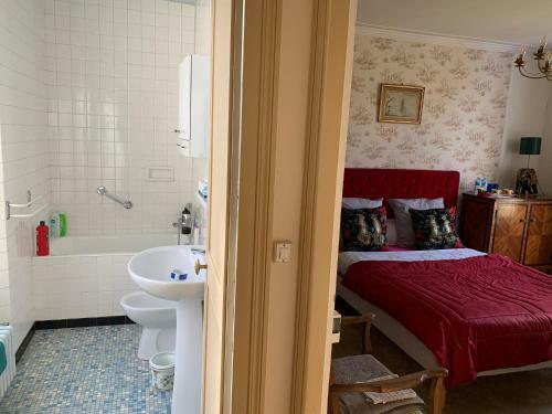Hostal Domaine De Ris