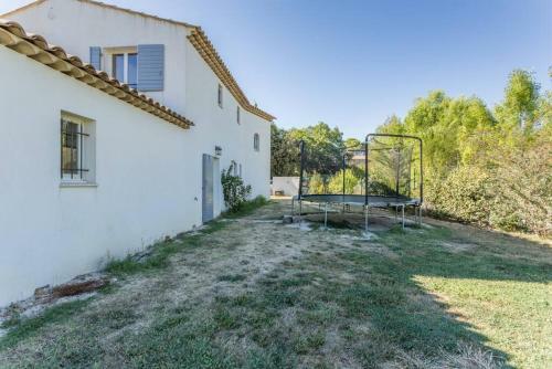Villa With 6 Bedrooms In Rognes With Private Pool And Wifi