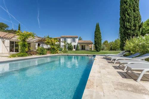 Villa With 6 Bedrooms In Rognes With Private Pool And Wifi
