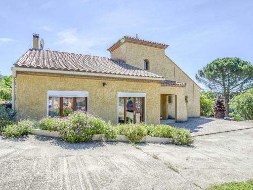 Alluring Holiday Home In Roquebrun With Swimming Pool