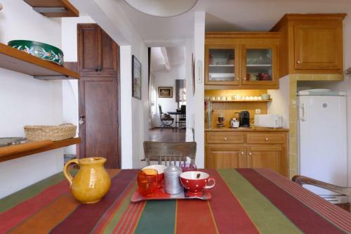Villa Le Bastidoun Proven�al House