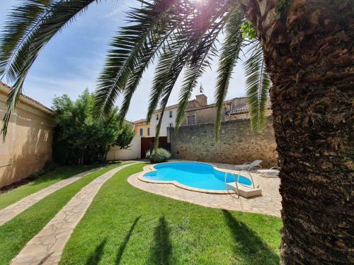 Spacious Villa In Languedoc-roussillon With Private Swimming Pool