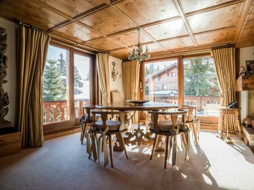 Saint-bon-tarentaise Chalet Sleeps 12 With Wifi