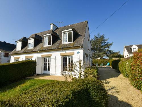 Semi-detached Home With Garden, 500m From The Beach, Golf Course - C�te D?armor