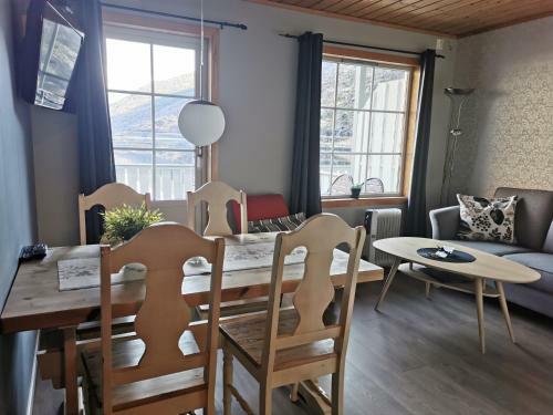 Hotel Fl�m Marina & Apartments