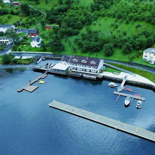 Hotel Fl�m Marina & Apartments