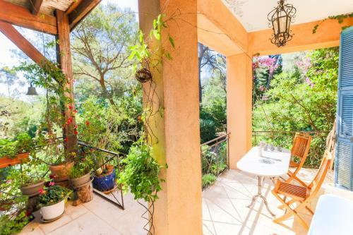 Villa La Brise Du Cap By Riviera Holiday Homes