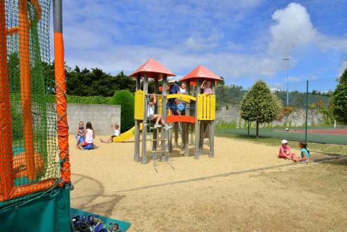 Camping L'abri Des Pins