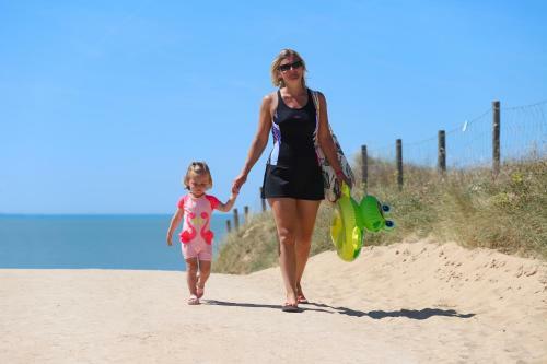 Camping Plage Des Tonnelles **** - Maeva
