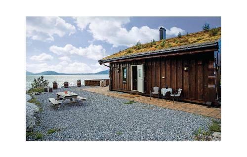 Holiday Home Ikornnes Hytte