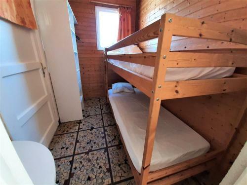 Classy Holiday Home In Saint-savinien With Sauna, Jacuzzi
