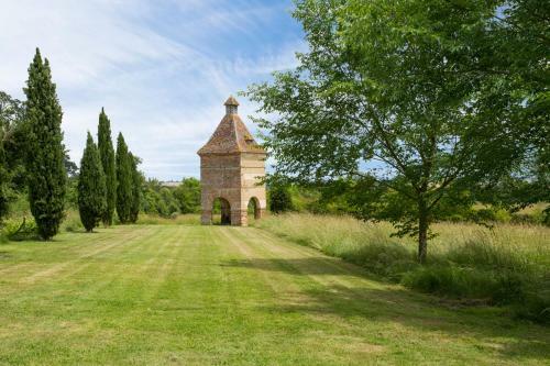 Saint-lary-soulan Chateau Sleeps 21 Pool Wifi