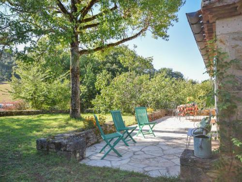 Charming Holiday Home With Deckchairs, Garden, Terrace, Bbq