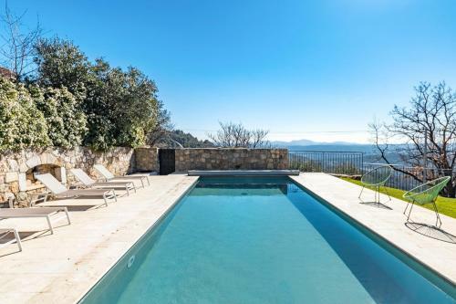 Seillans Villa Sleeps 6 Pool Wifi