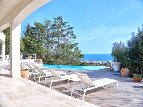 Villa Avec Piscine Sete Mont Saint Clair