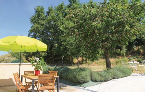 Two-bedroom Holiday Home In Sigoyer