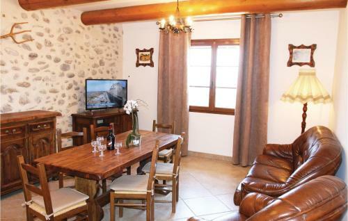 Two-bedroom Holiday Home In Sigoyer