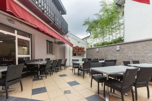 Hotel Logis H�tel Le Rond Point