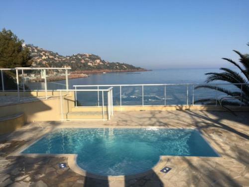 Villa With Private Beach - Villa Lou Cade