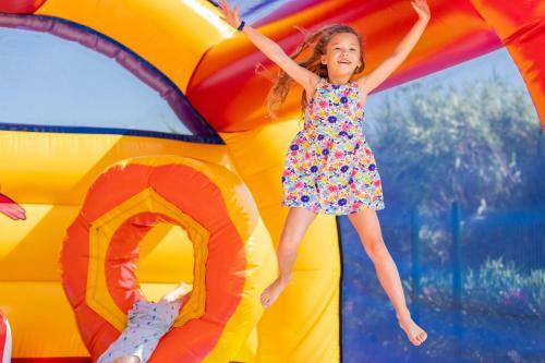 Camping Les Tropiques **** - Maeva