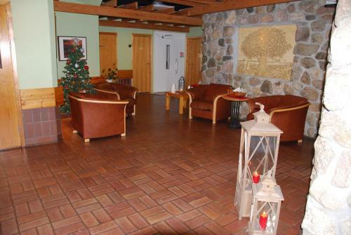 Hotel Holmavatn Ungdoms Og Misjonssenter