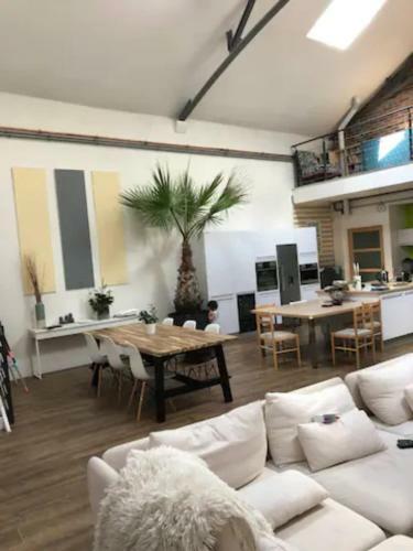 Apartamento Loft Au Coeur de Tours Avec Parking S�curis�
