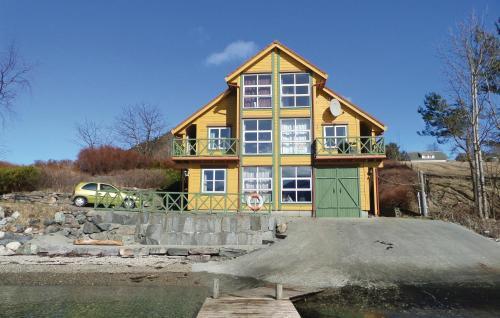 Apartment Rosendal Nesvegen