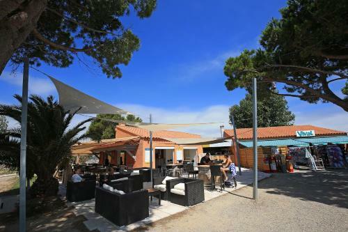 Camping La C�te Des Roses *** - Maeva