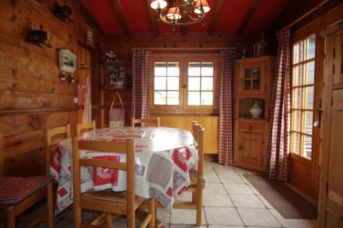 Chalet Beau Tanik 8 Pers Aux Carroz (Chbot)