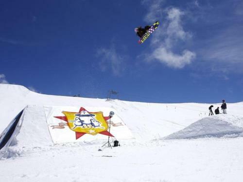 Luxury Apartment With Balcony In Beautiful Les Deux Alpes