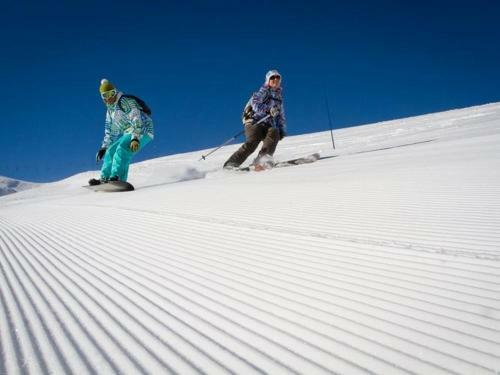 Luxury Apartment With Balcony In Beautiful Les Deux Alpes
