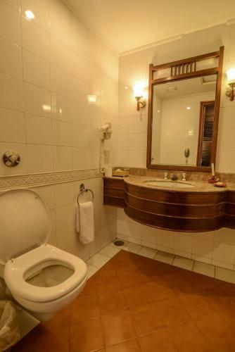 Hotel Gokarna Forest Resort