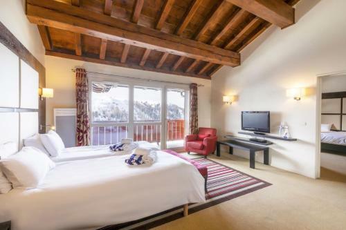 Hotel H�tel Club Mmv Les 2 Domaines