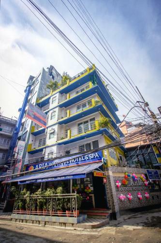 Royal Penguin Boutique Hotel